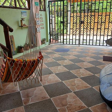 Hostal Casa Taisha Montañita Exteriér fotografie