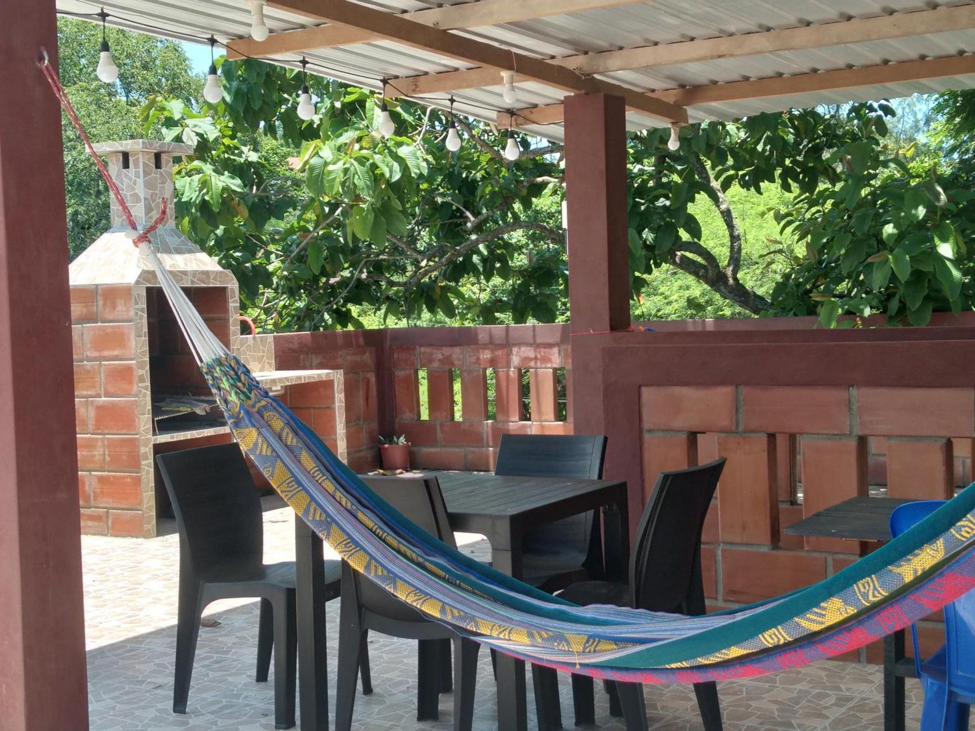 Hostal Casa Taisha Montañita Exteriér fotografie