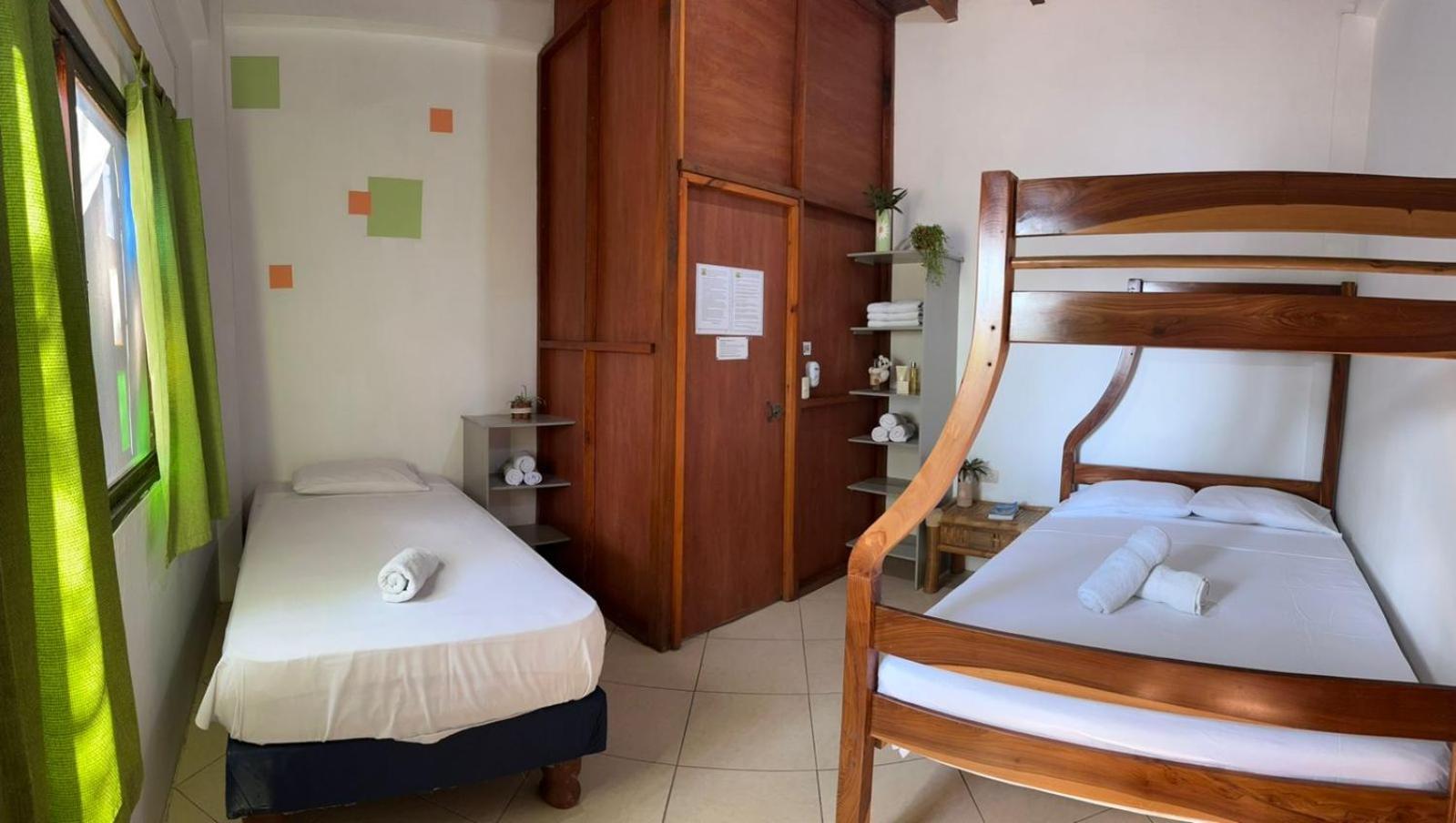 Hostal Casa Taisha Montañita Exteriér fotografie