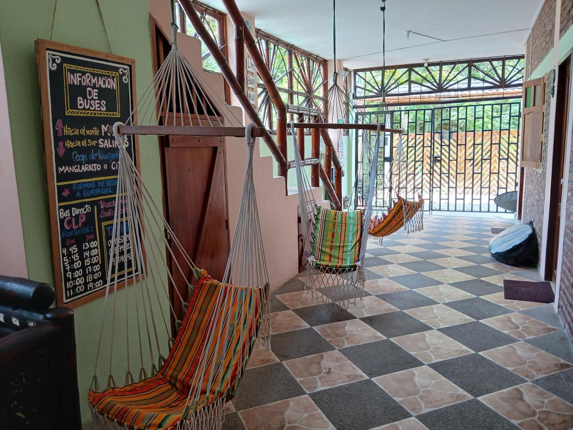 Hostal Casa Taisha Montañita Exteriér fotografie